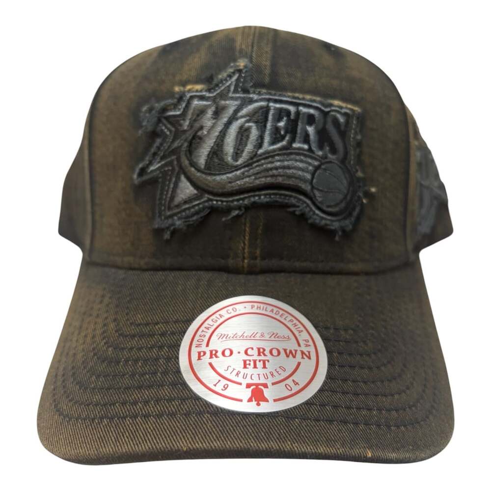 Mitchell & Ness Philadelphia 76ers Washed Out Tonal Logo Pro Crown Fit Hat